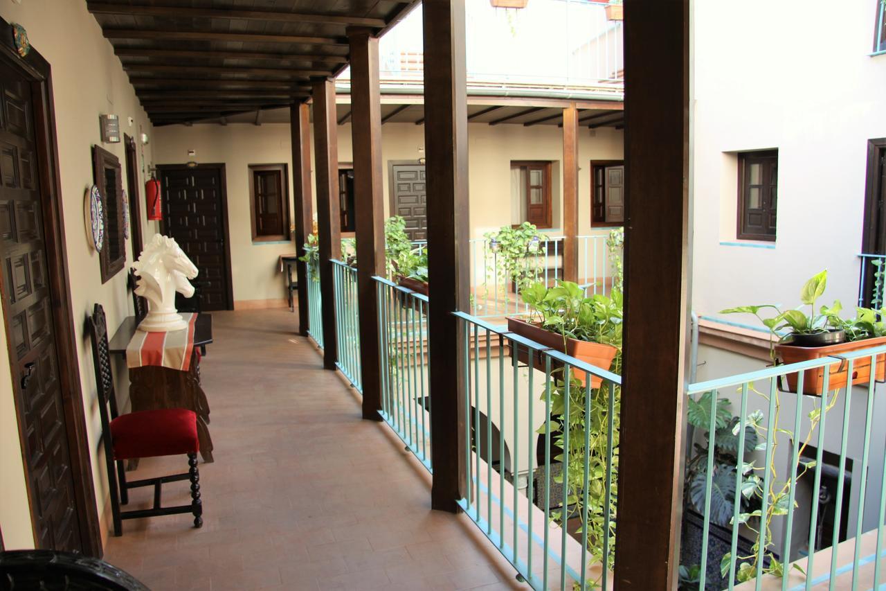 فندق إشبيليةفي  فندق باتيو دي لاس كروسيس المظهر الخارجي الصورة